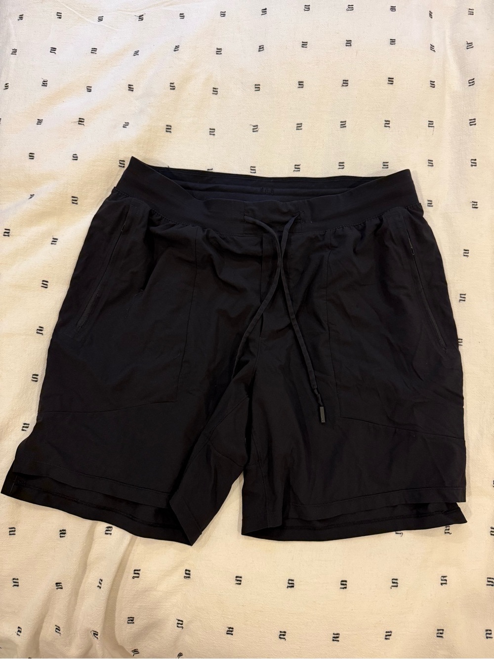 Lululemon License to Train Linerless Shorts 7" *Graphic